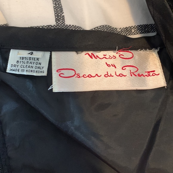 Black velvet gothic 70s Victorian square neck puff sleeve A-line midi dress - Picture 7 of 7